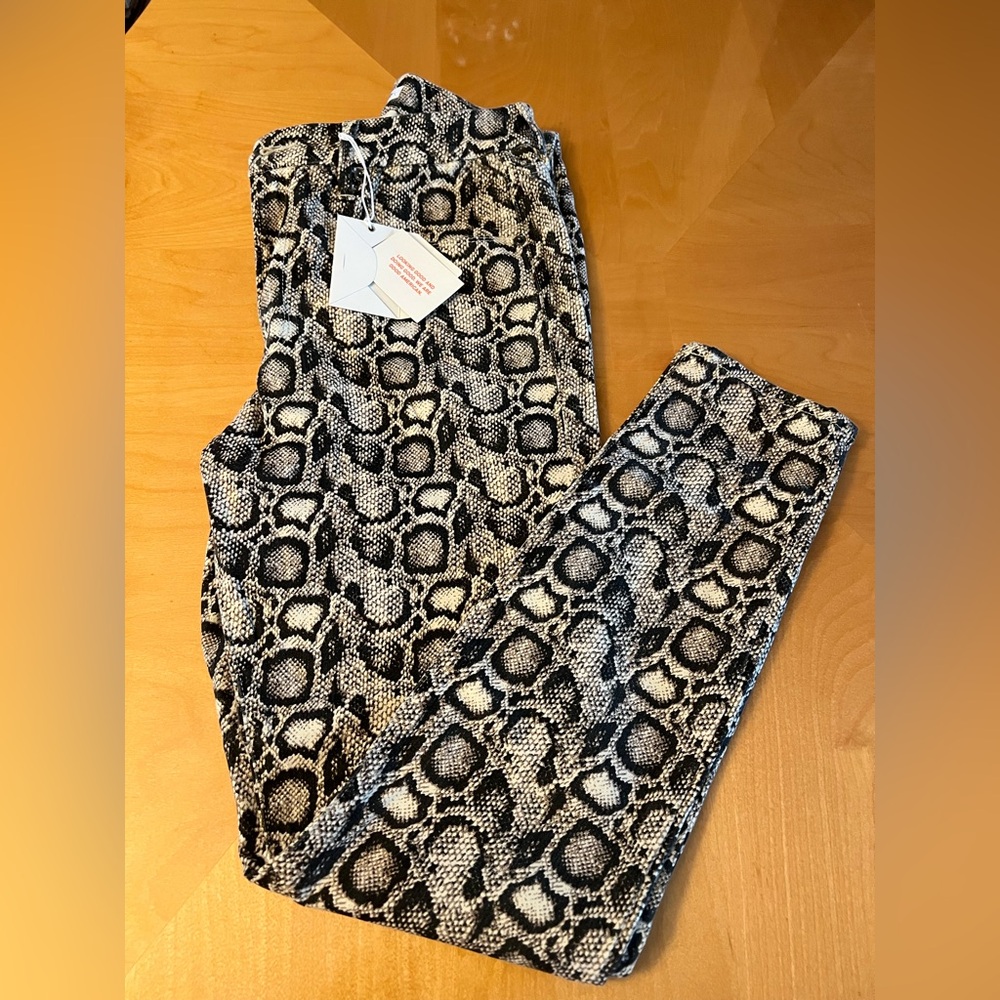NWOT Good American Snake Print Pants